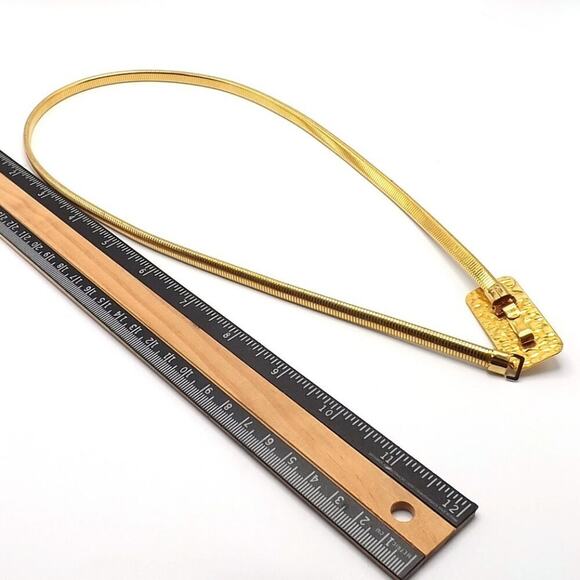 Vintage Snake Chain Belt, Hammered Buckle, 24 1/2 to 28 Inches Stretch main image 4